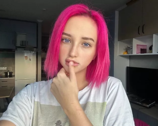 Ups...we just made eye contact by AyliasTheCoder