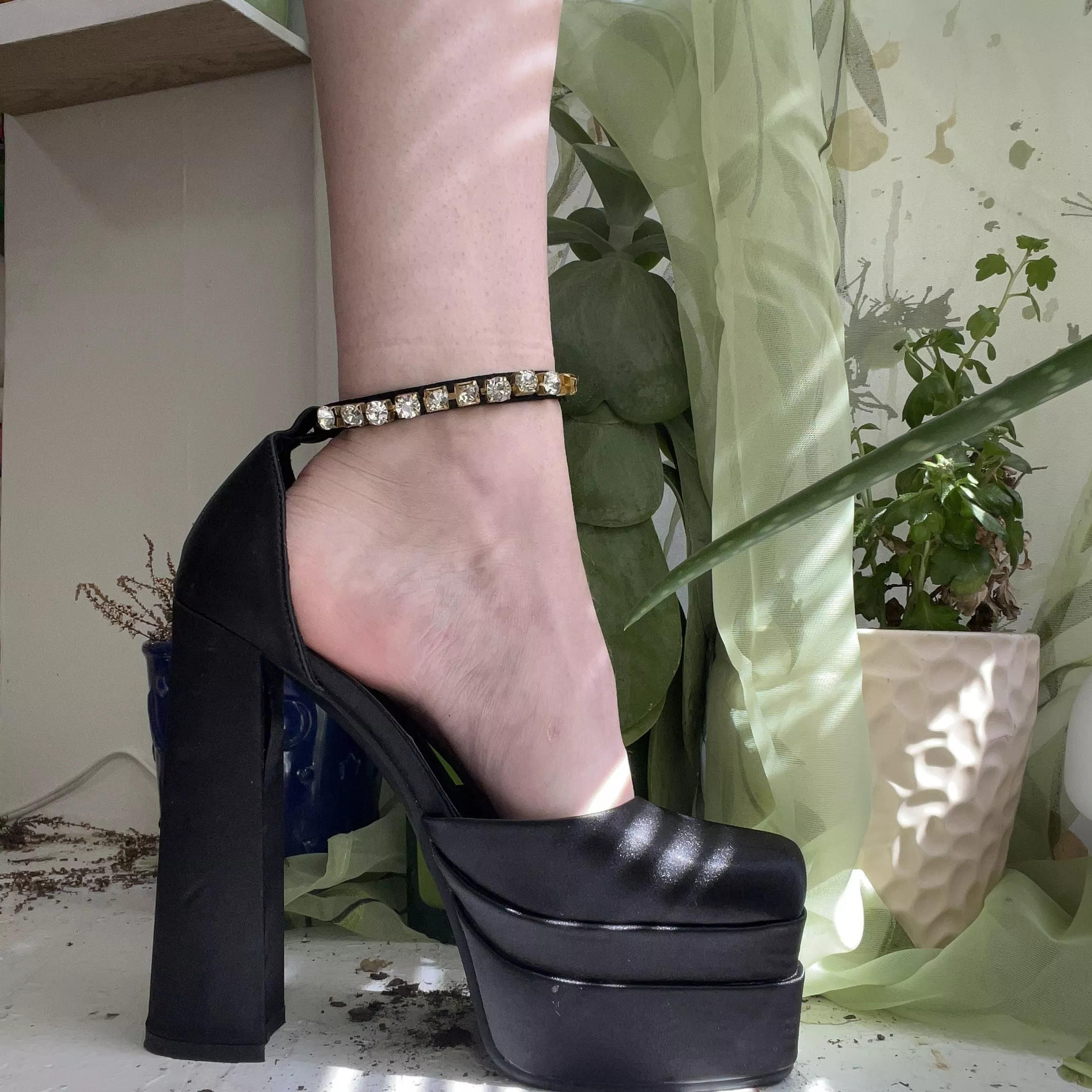 6 inch heels posted by Faairyfeet