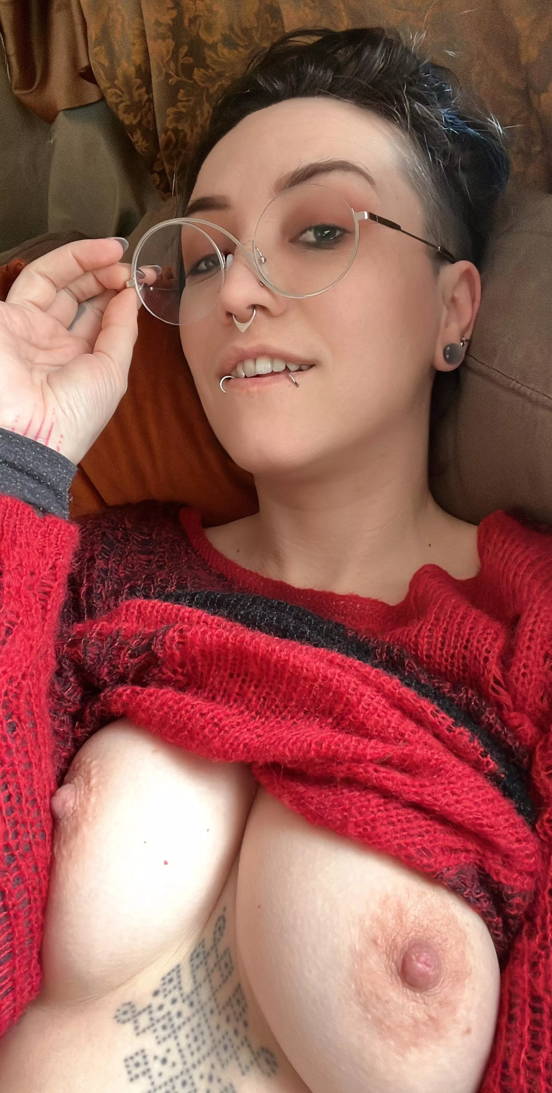 all these curves posted by UrsinaeVespera