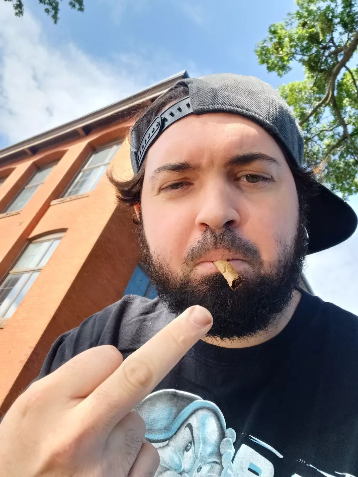 Am i ugly? posted by Leading-Trick-2720