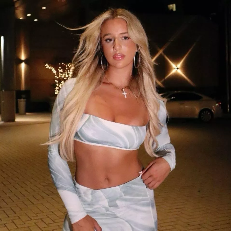 Bar night posted by HonestRunner