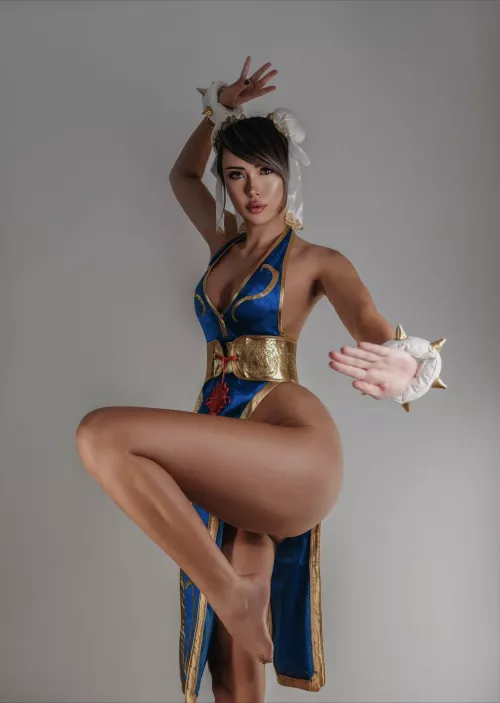 Chun-Li by WanderlustLuca by braxenimos