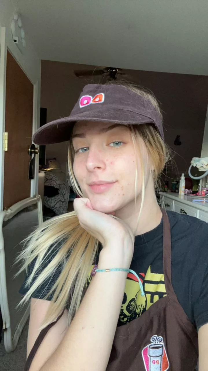 close up so you can see my full freckles posted by ConvincingSperm