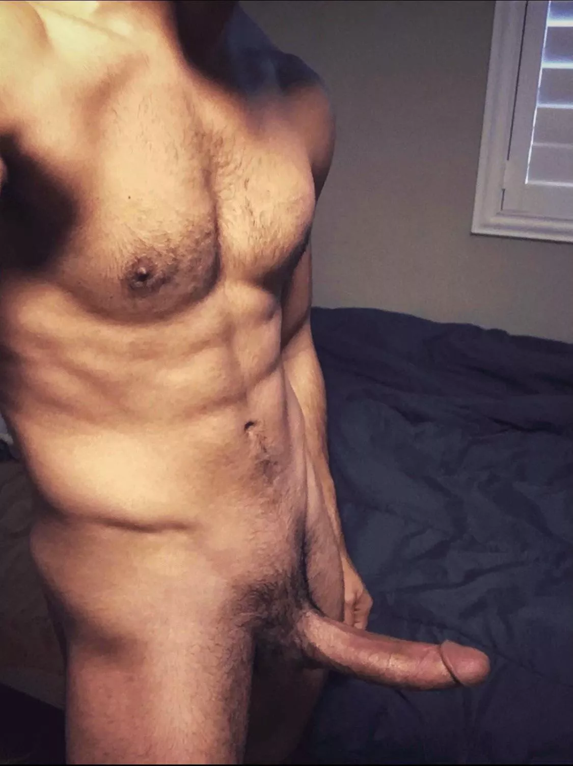 Cock like this deserves to be worshipped, don’t you agree? posted by tytime19