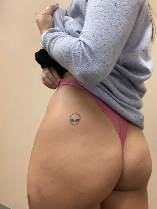 Could this week be going any slower? by lunaelizabethxo