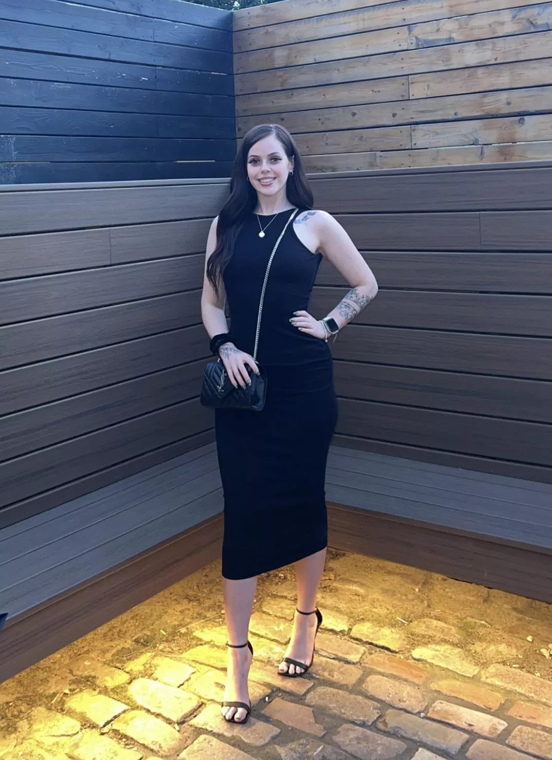 Don’t you love a girl who can be classy in public but a freak for you? 😈 posted by anxietyvibes