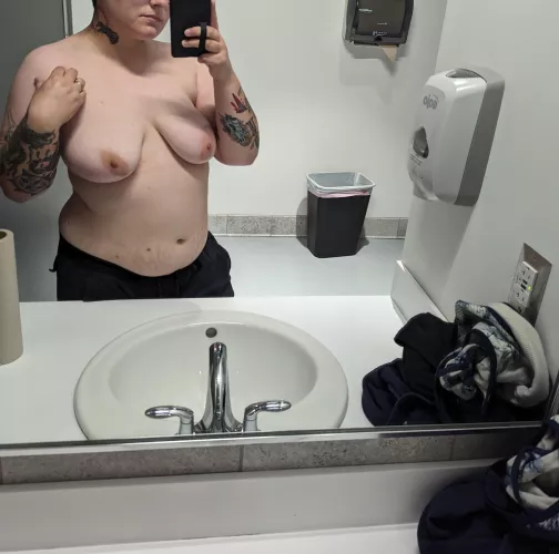 First time here, feeling spicy at work ;) by CassieCassie