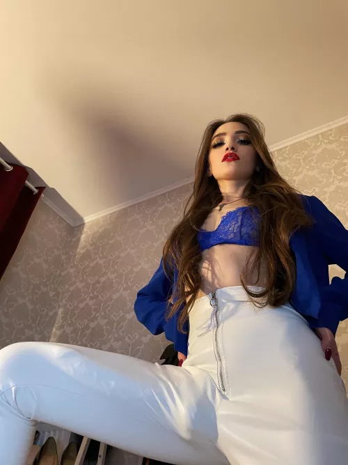 Guess the size by Aliena_Moore