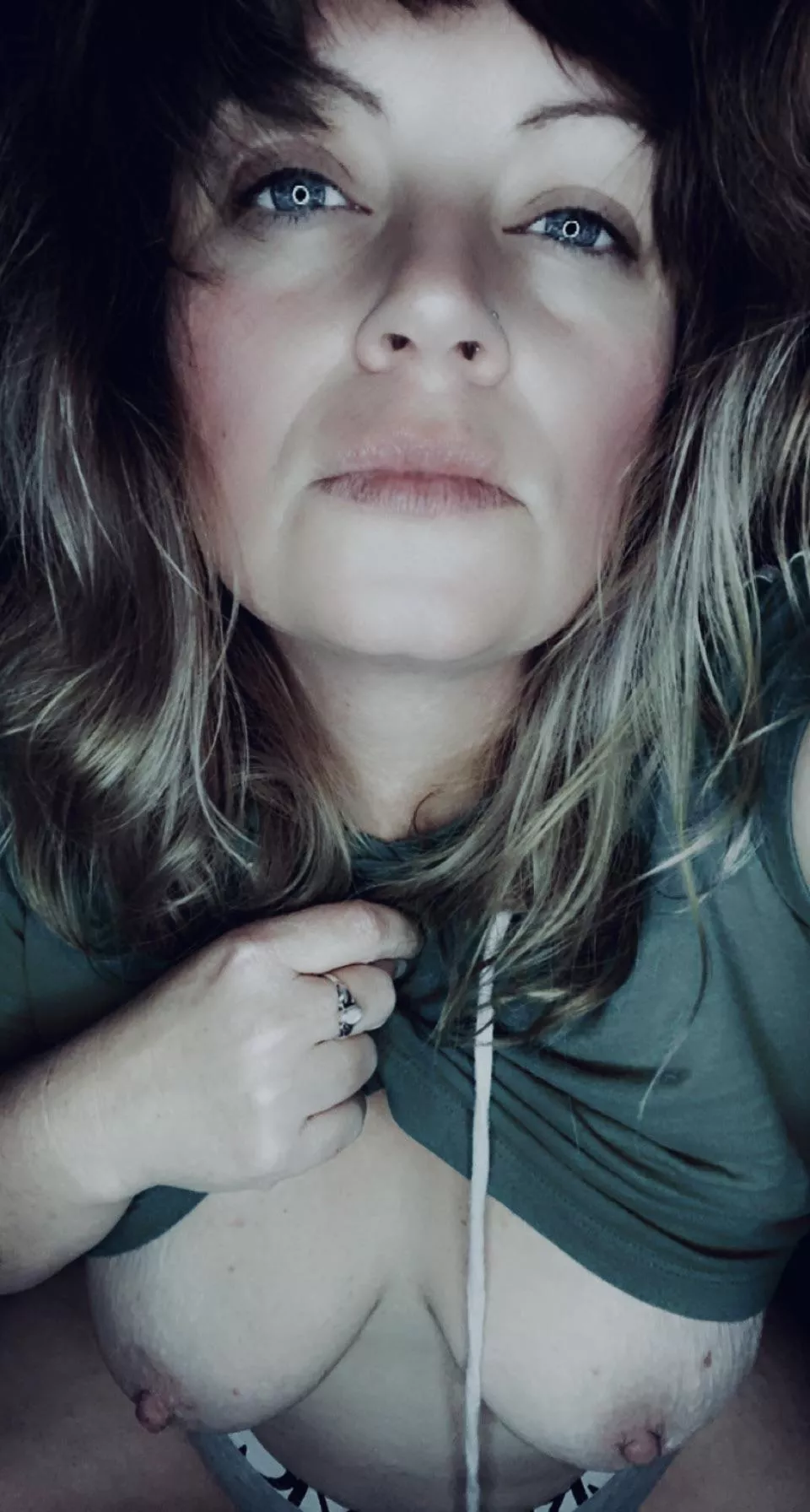 Happy Monday, drop a load on this mil(f) posted by Old_Paramedic4026