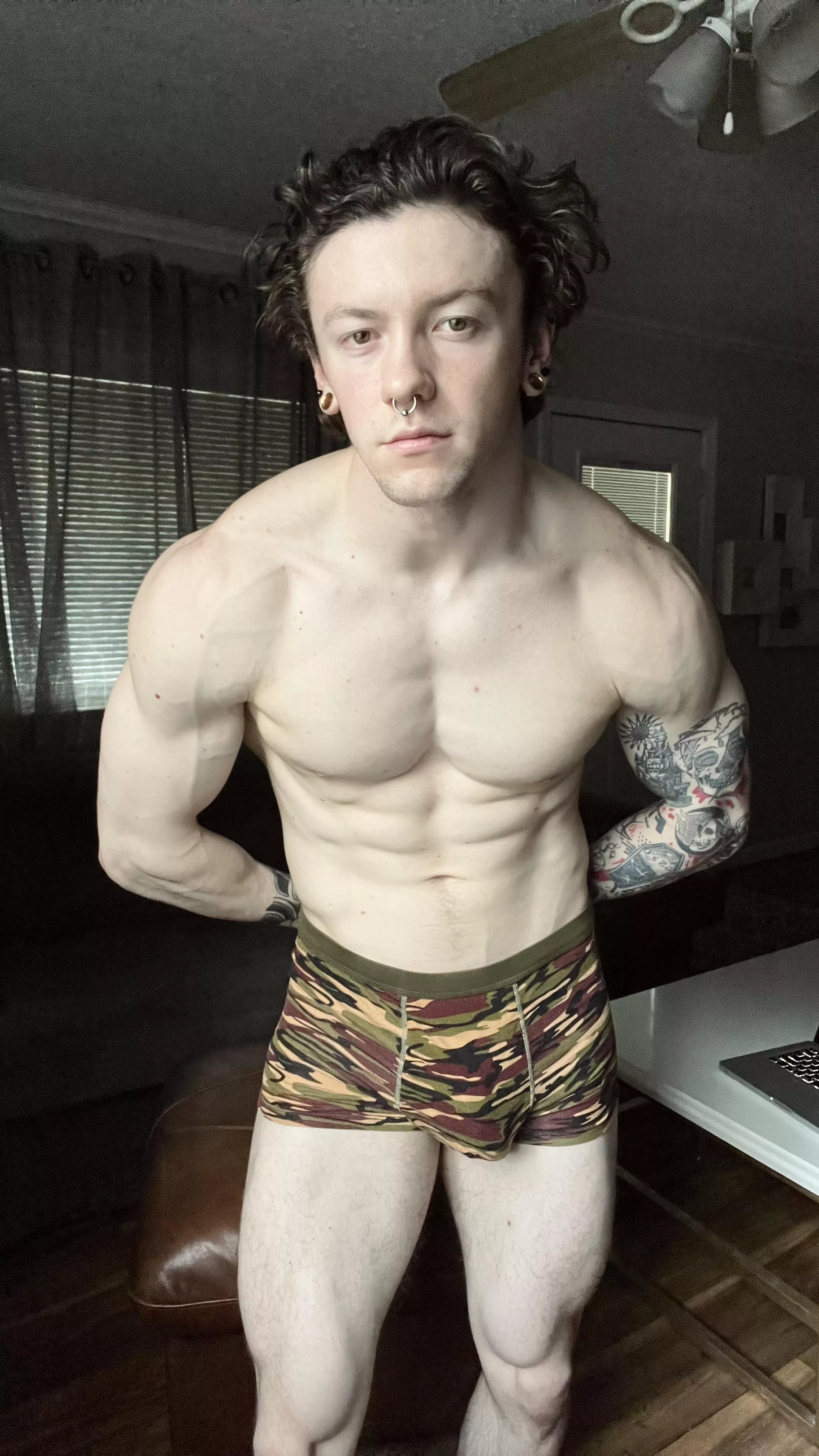 Hey there posted by sadandhydrated_97