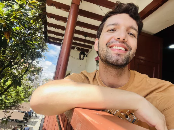 Hi there ☺️ by Amnaelus