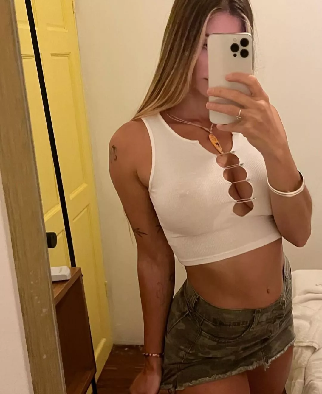 I look good in this top posted by nadialove_23