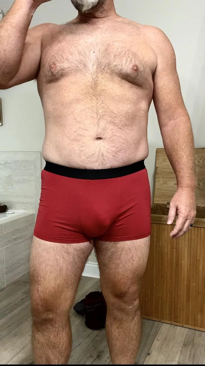 I prefer being nude but she went “nuts” over these. 🤠🍺 (52) posted by kdbeworsekdberaining