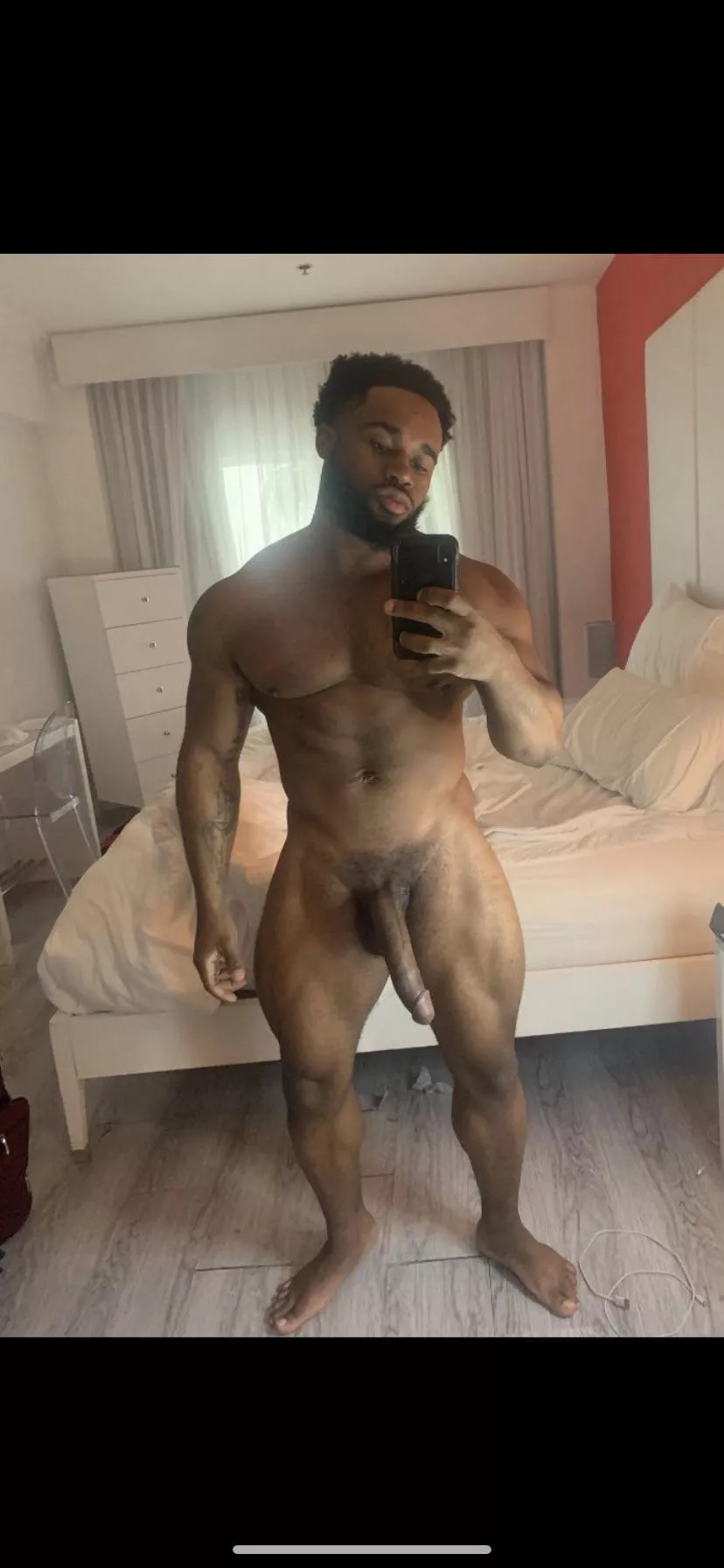 I’m so horny posted by thefitfreakk11