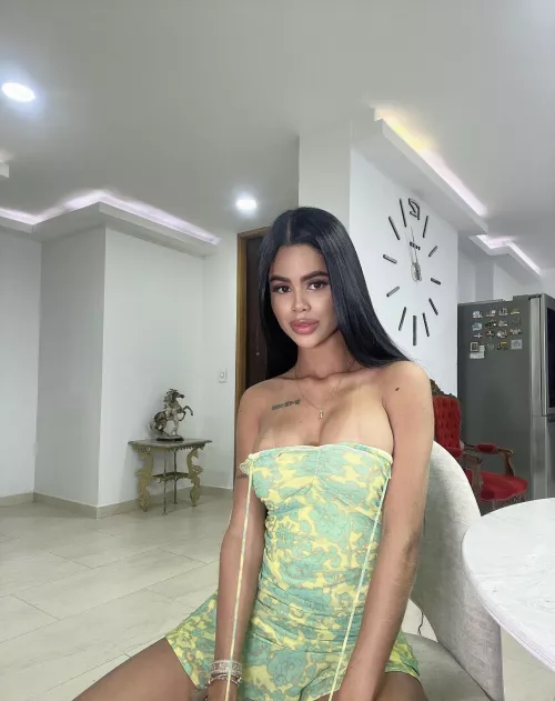 It's time to fuck me out of this dress by MulanCross