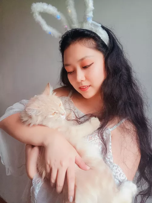 Just the cute girl next door that loves to play with her pussy... by tinyaussiefilipina