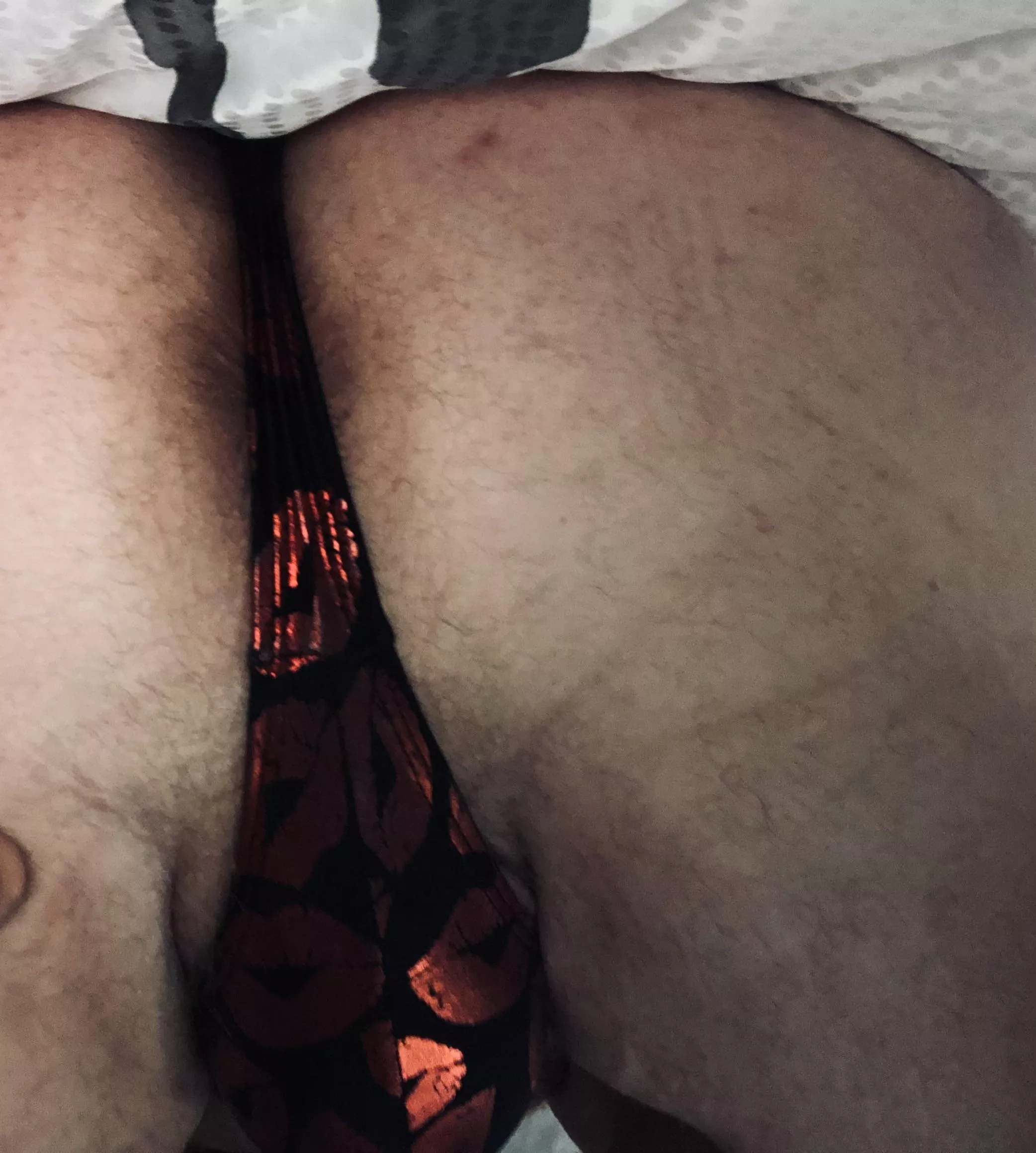 Kisses thong posted by hearyeebeeryee