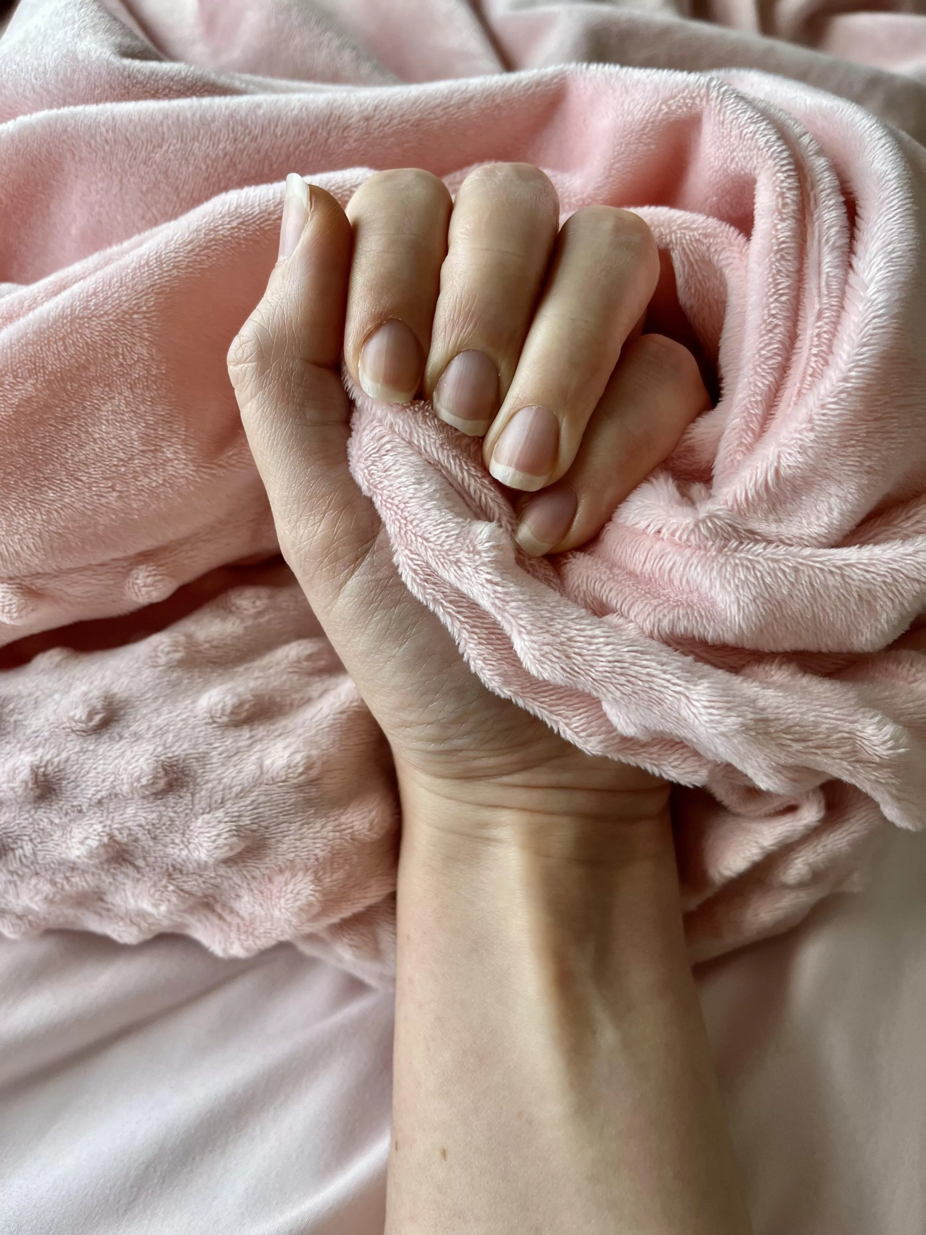 My softly strong hand posted by QueenOryxObedience