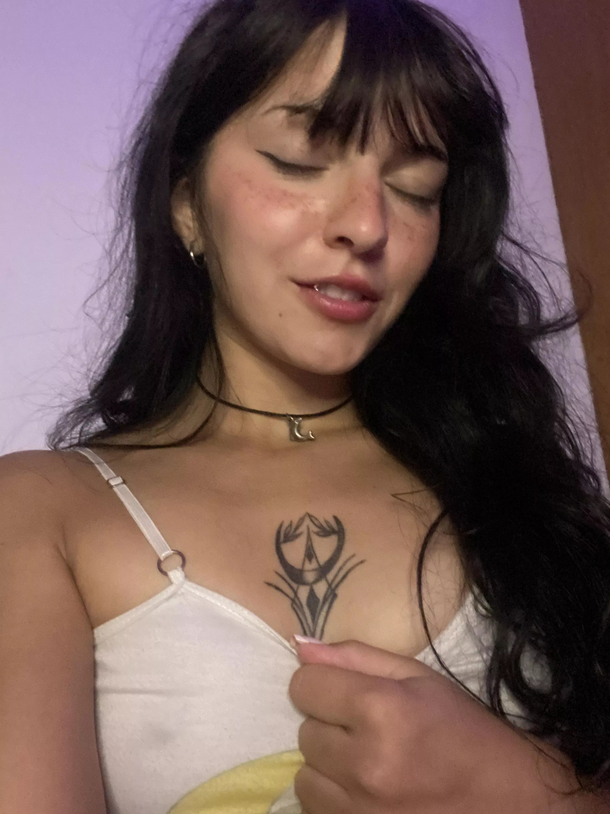 Sexy without my lingerie posted by LavetaHuber