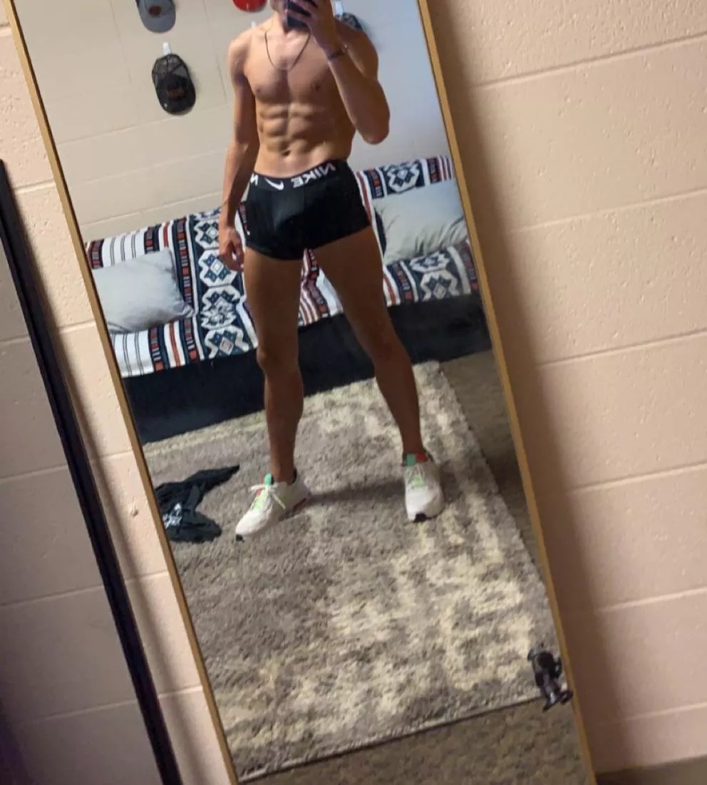 Smooth 21 jock boutta shower need bwc😫 verbal and kinky++ posted by College_boy1415