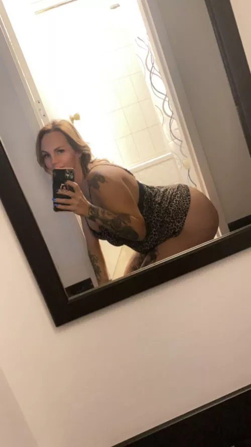 Well hello there. Hope you are having an amazing day. by january_jules