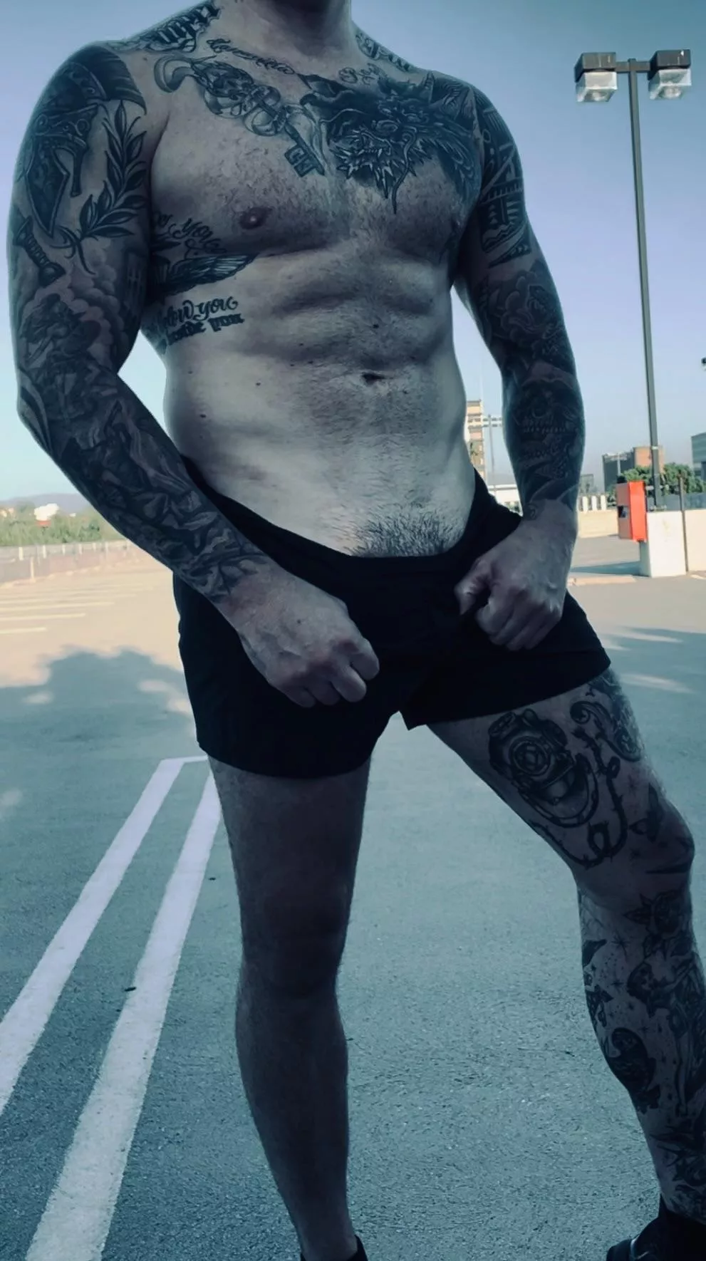 Working out in public again, always turns me on! posted by Jasonfitness8