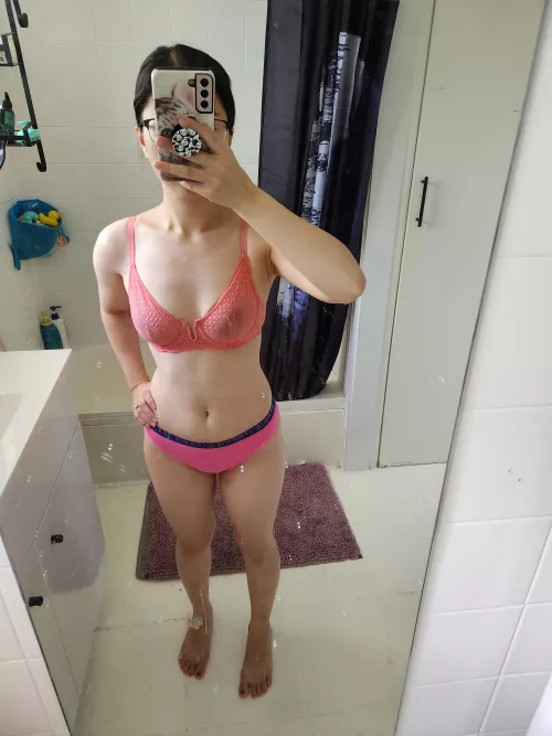 Would you still like this mum sending you pics? by vieravixen