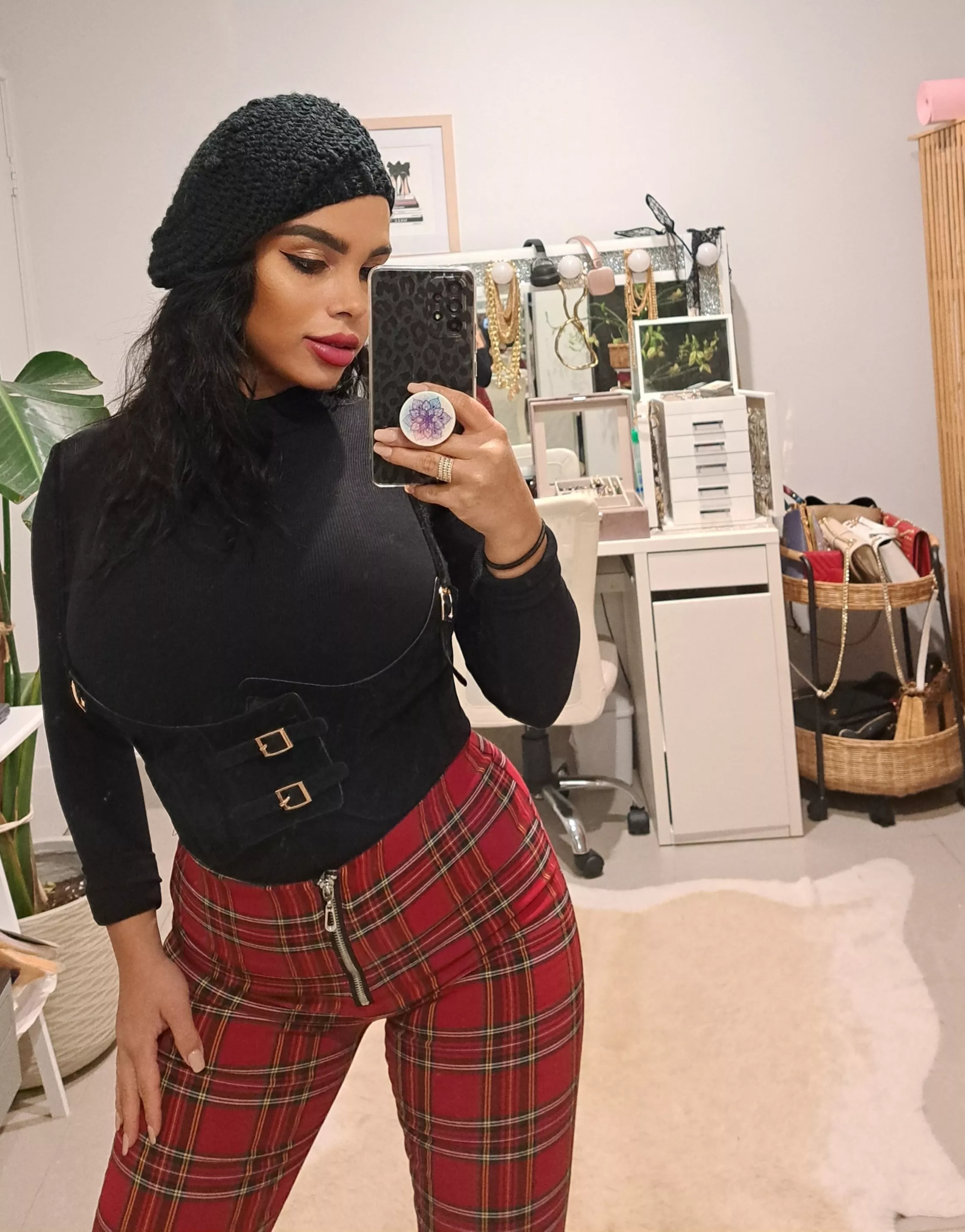 Am I a mom you’d jerk off too? posted by No-Abies-9430