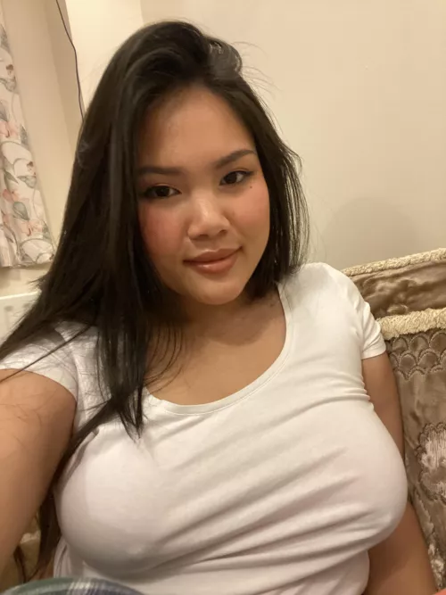 Am I cute in your eyes? by AMII5324