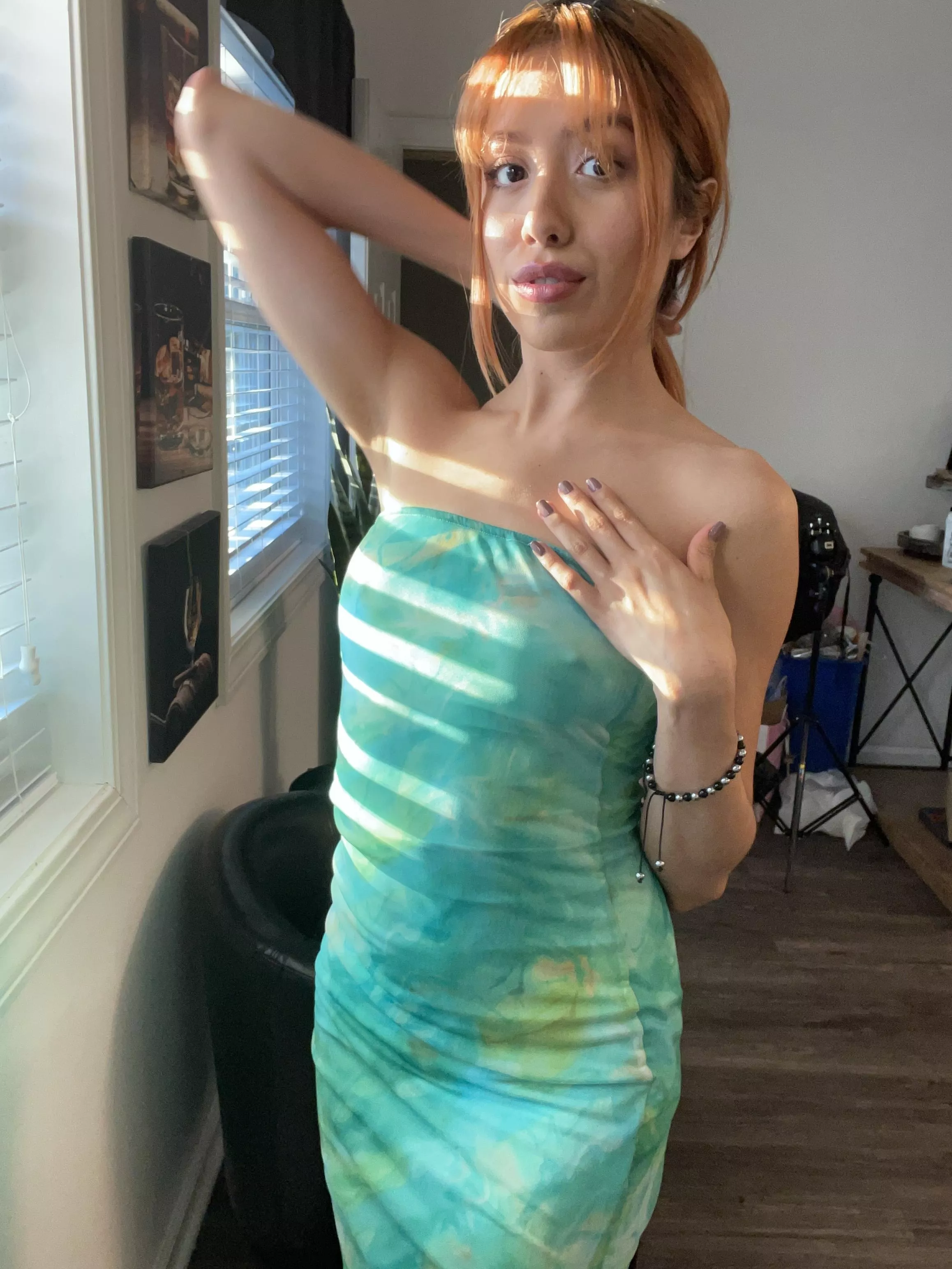 be honest Am I pretty???? posted by lunetifosi