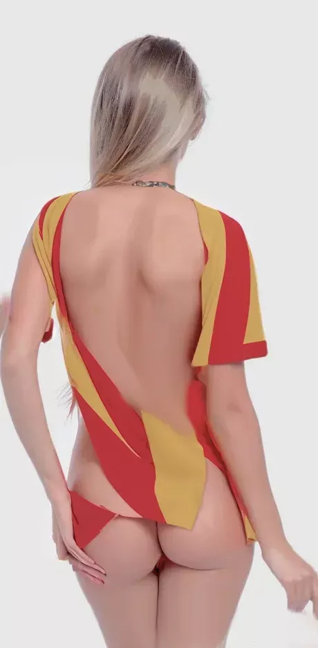 CAROLINE GETS RIPPED OFF posted by RippedSteve