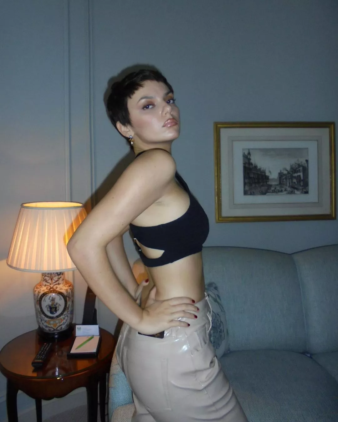 Dafne Keen posted by Spheeenktor