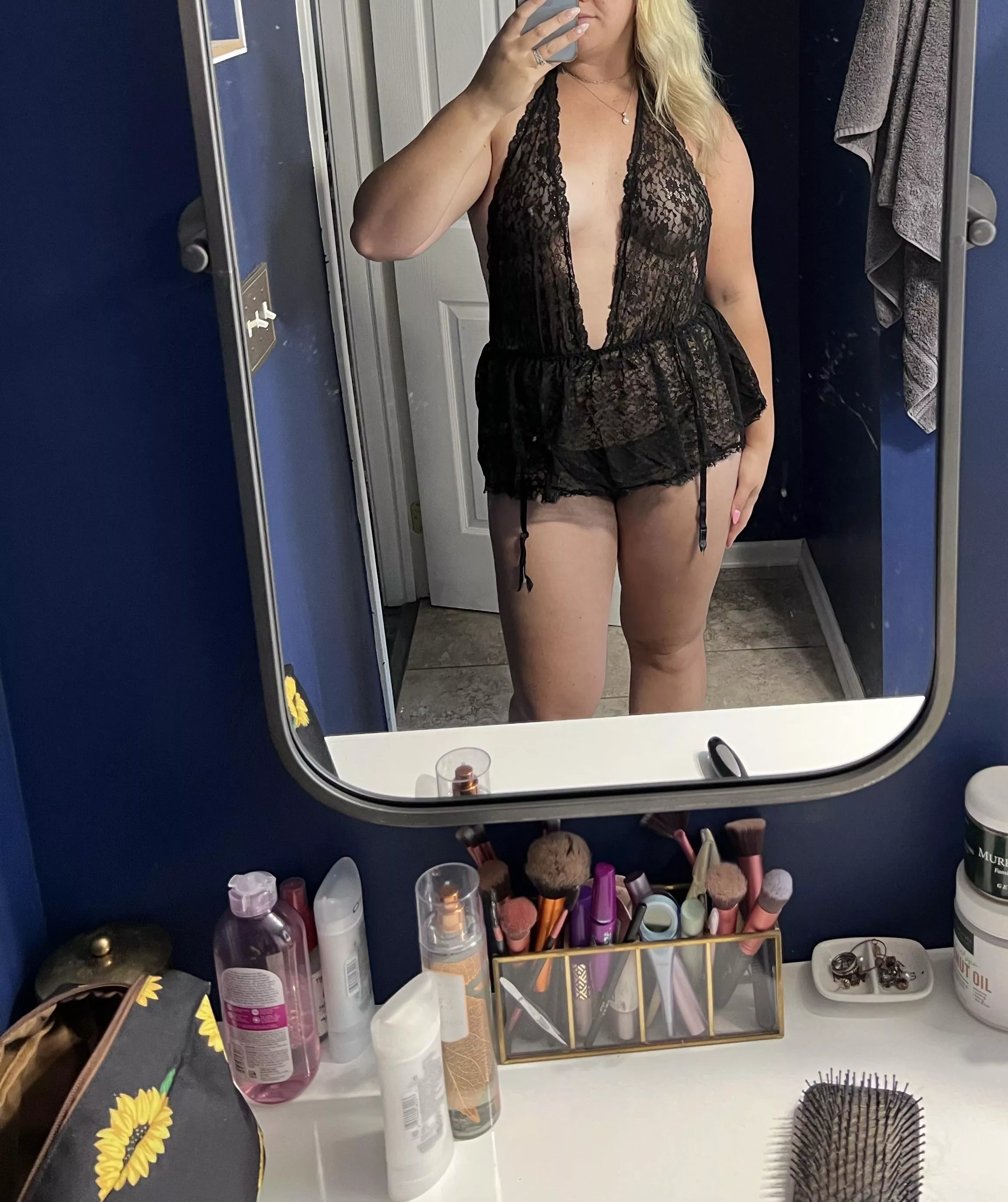 Does anyone else want my wife to send them pictures like this?😏 posted by lazyviking32