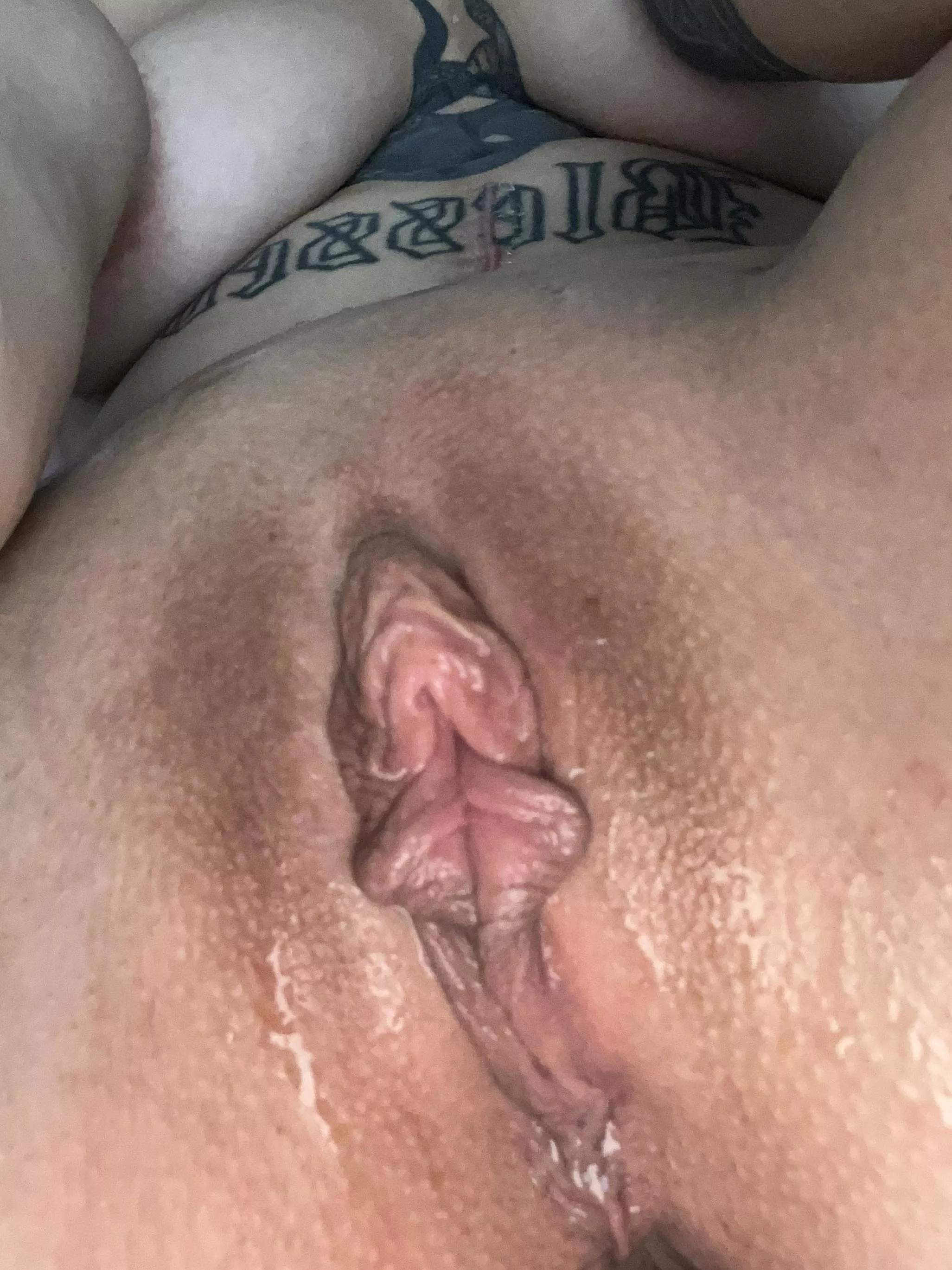 Feeling insatiably frisky... anyone want to indulge in some deliciously sinful play? posted by Solvablekumquat283