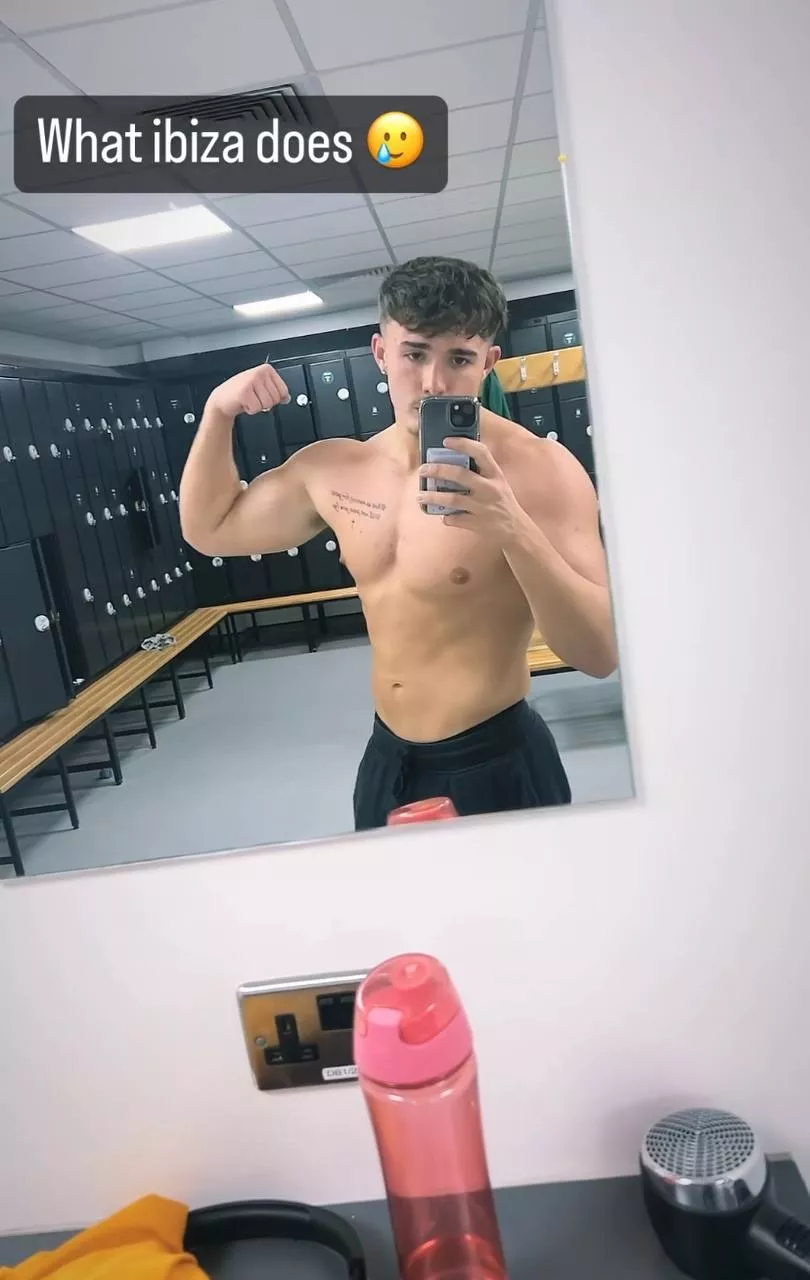 felt cute. might delete posted by miserablythirstyst