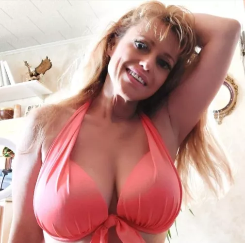 Glad this DD top still fits by LanaRN69