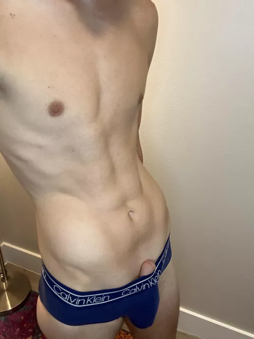 He’s saying hi 🥺 [24] by casparlee1963