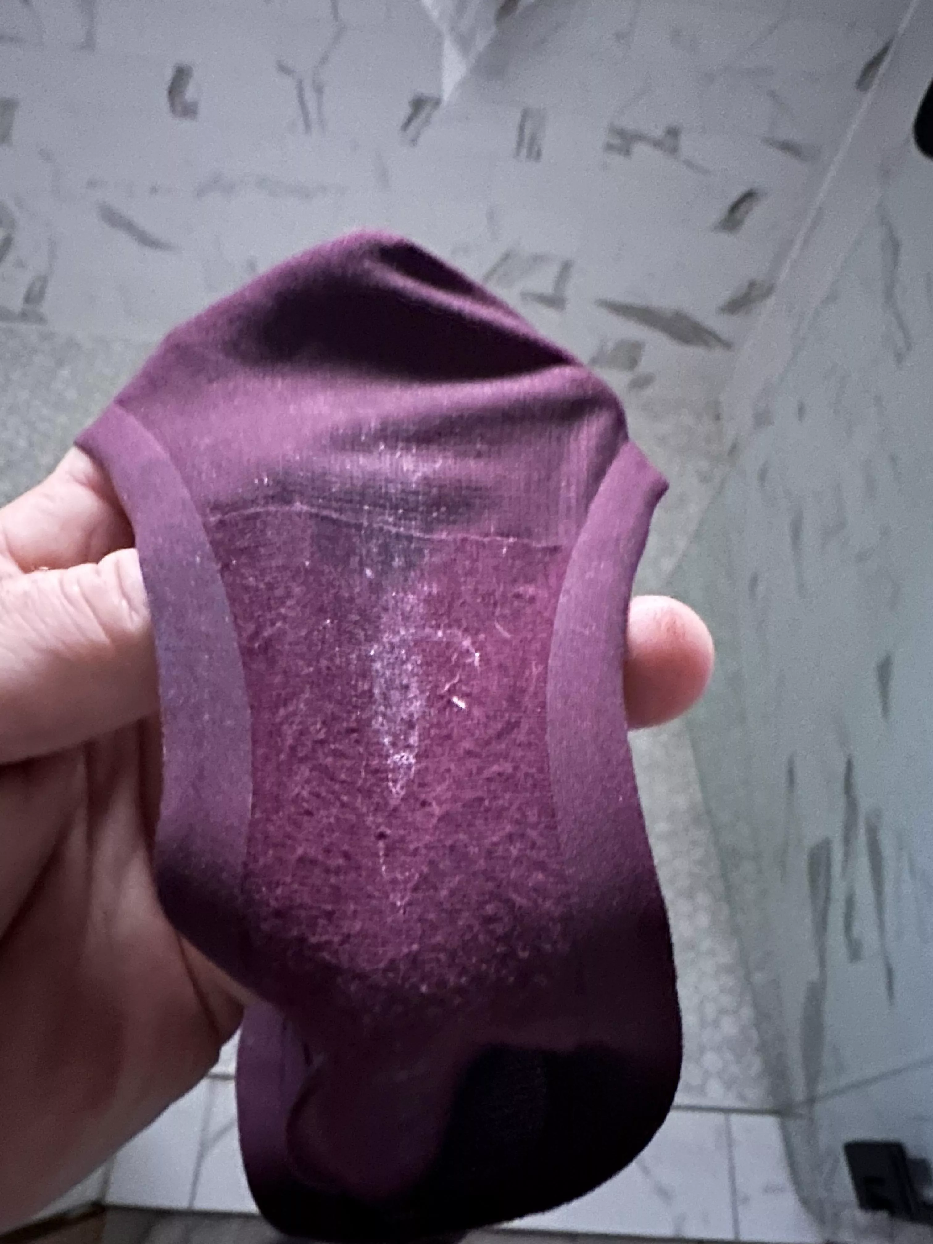 Housewife leaves obvious trail posted by Hesitant-Housewife