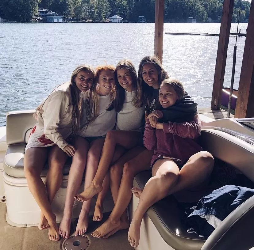 How would you rank my friends on their boating adventure? Personally I’d go 3,1,4,2,5 but it would be entirely different if I was just ranking their feet hehe posted by User38474827