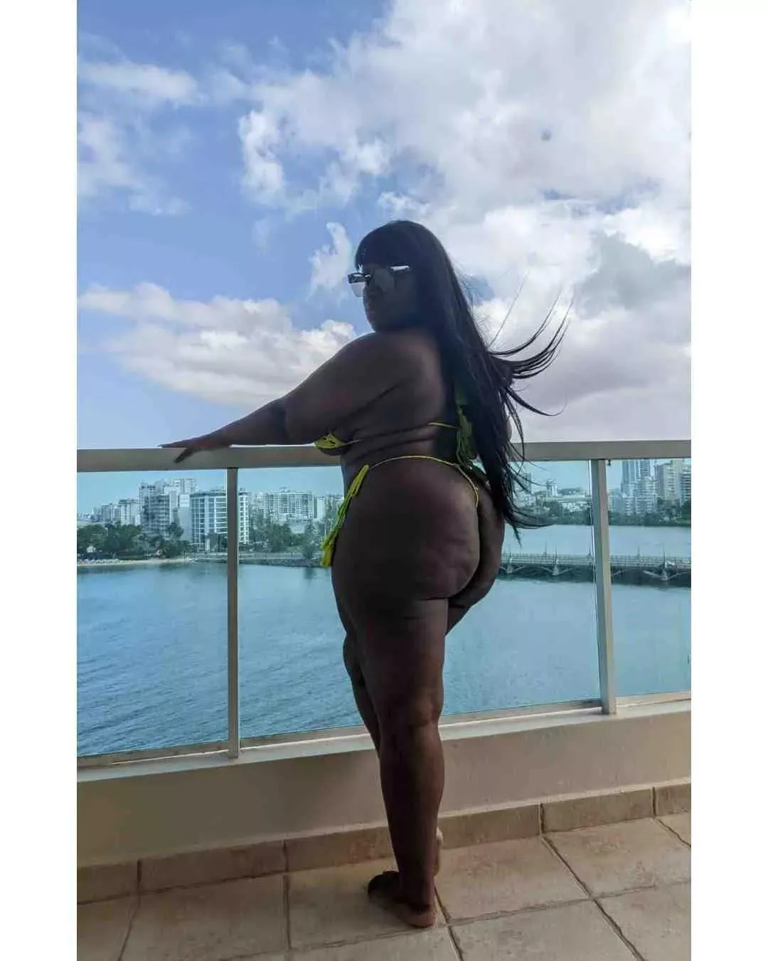 I love thong bathing suits 🤩🤩 posted by candygworlxoxo