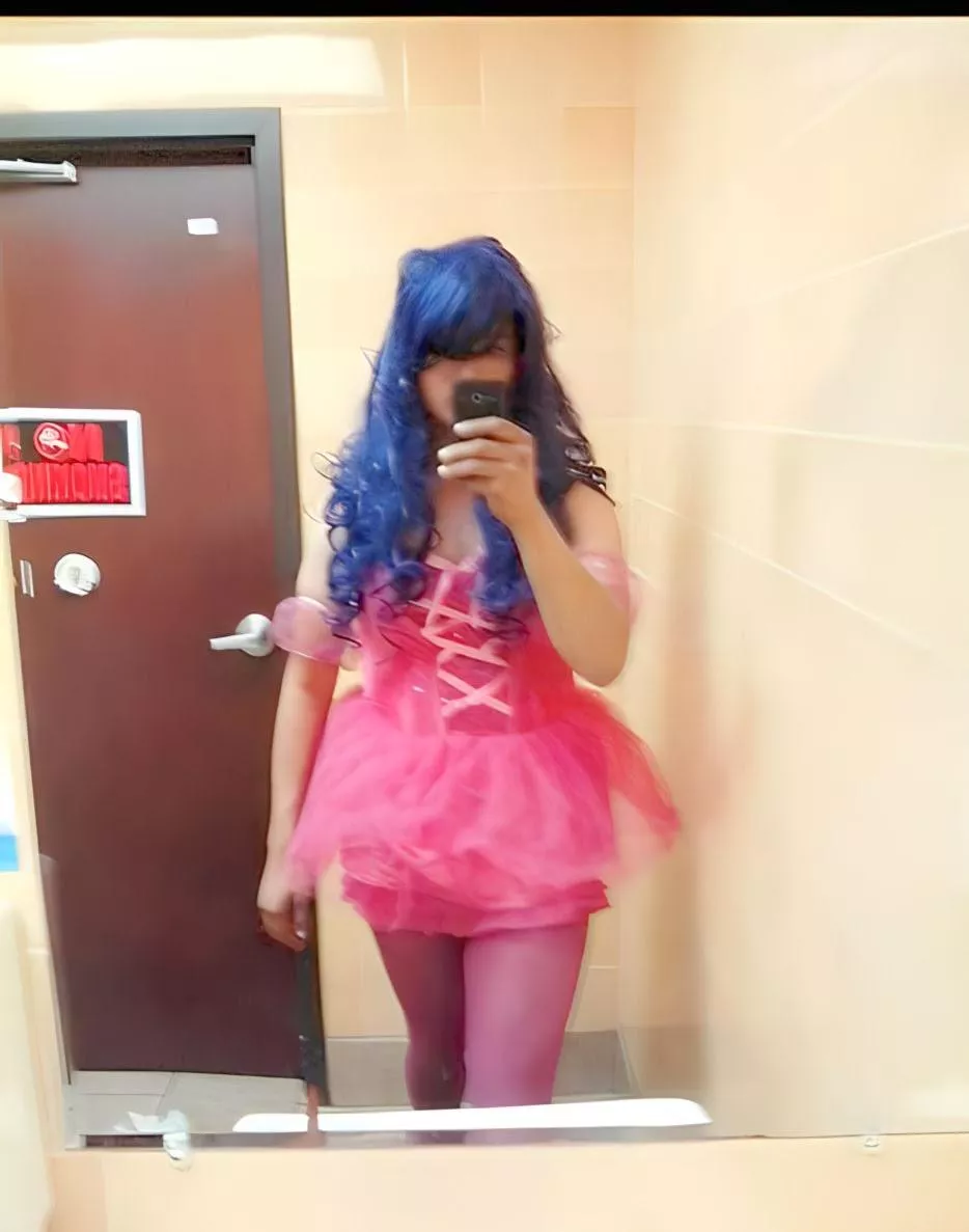 I wanna be forcefeminized by kinky dom posted by pleaseexposelacey