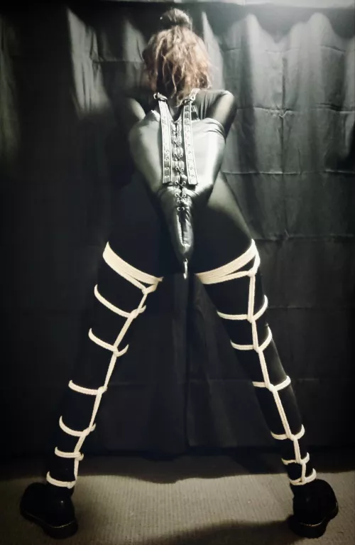 Ladder tie on each leg by Self_Bound