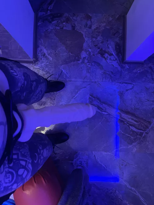 Let's play love, but love with pain by SGracelyn