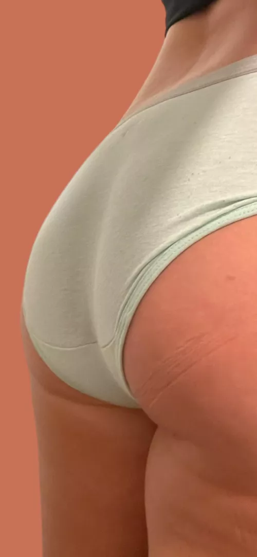 Love my granny panties 😍 by Thickbabygirl23