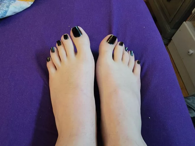 Some extra black toes before they get a spooky makeover 🥰 by catasticNya