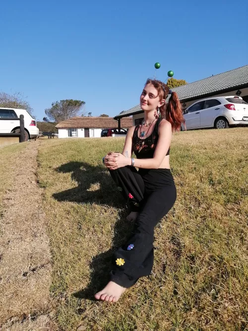 Something as simple as a cute foot can brighten your day F18 by lipsaddiction