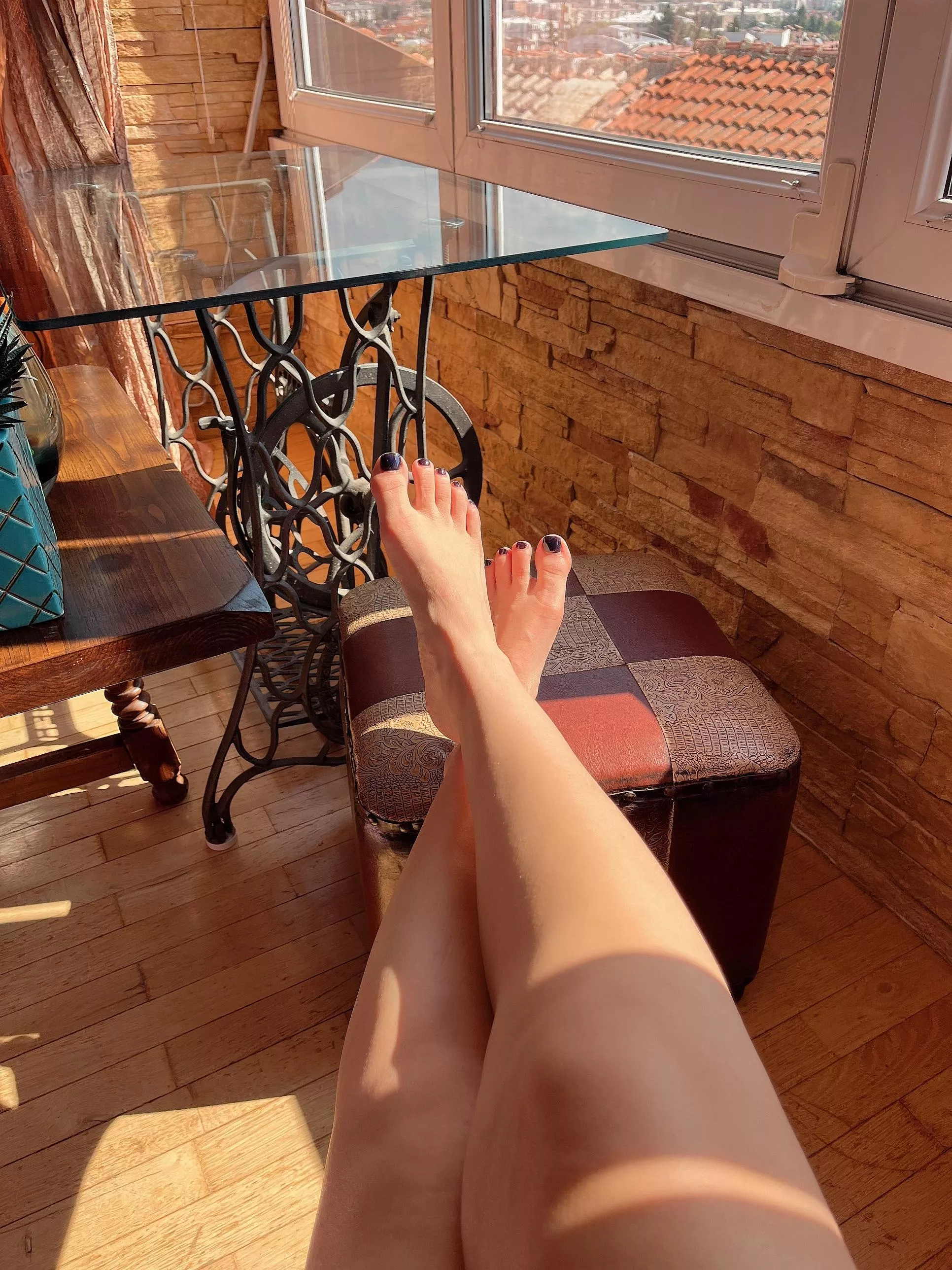 This pic was so beautiful I just had to share posted by FeetOfMoria