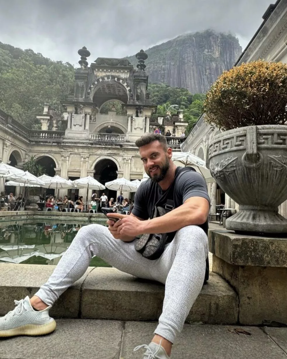 What do you consider as husband material? ❤️random thoughts🫣 posted by Cinematicgod