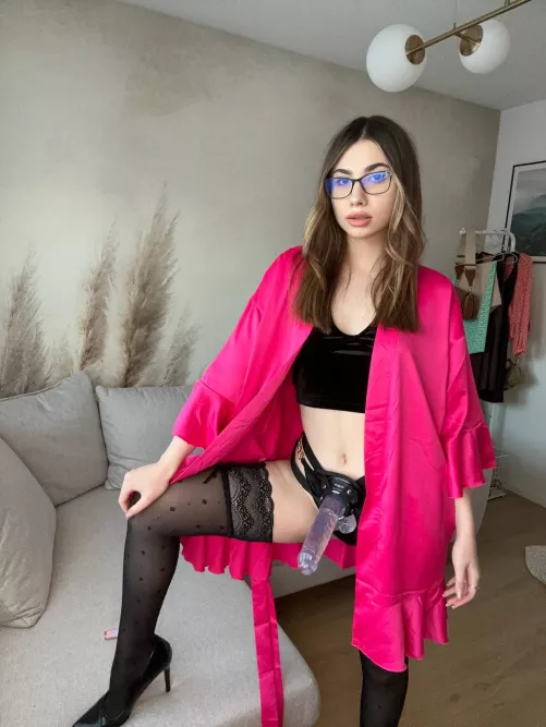 What does a guy like you say when your Domme fucks you all night long? by kittyywake