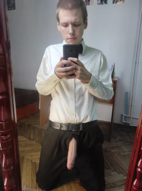 Who likes suit wearing guys by AstronomerSad1